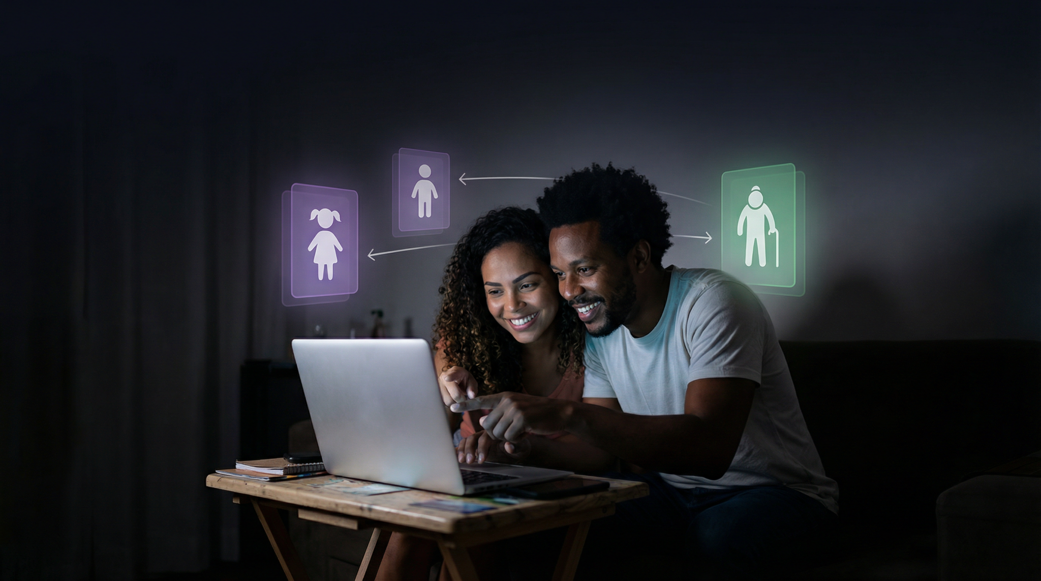 Casal sorridente interagindo com um laptop em um ambiente escuro, com ícones de perfis em cores pastéis acima deles.